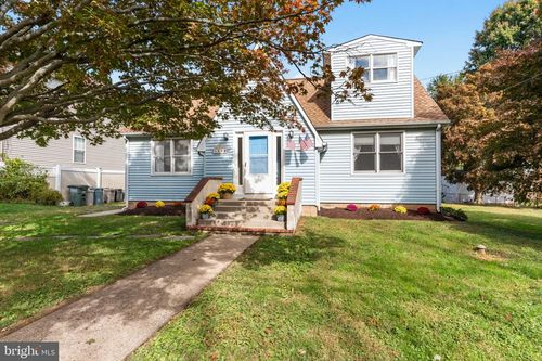 1226 Neshaminy Ave, FEASTERVILLE TREVOSE, PA, 19053-3632 | Card Image