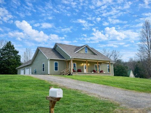 153 Windstone Dr, Trenton, GA, 30752-4242 | Card Image