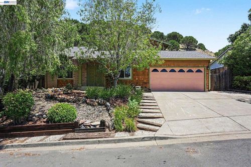 3414 Augusta Ct, Hayward, CA, 94542 | Card Image