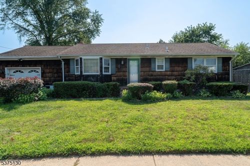 3 N 15th Ave, Manville, NJ, 08835-1521 | Card Image