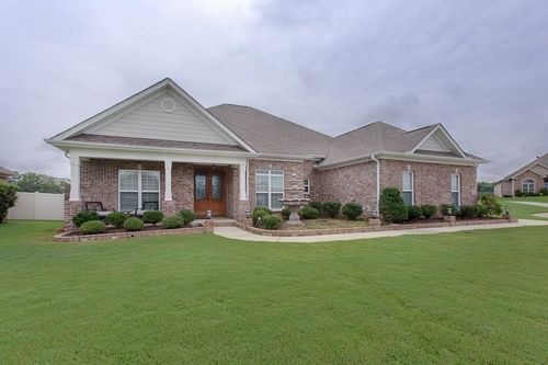 109 Chase Lake Trl, Huntsville, AL, 35811-8139 | Card Image
