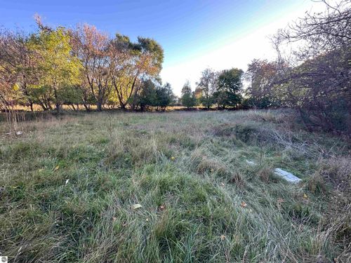 228.5 E Center St, Alma, MI, 48801 | Card Image