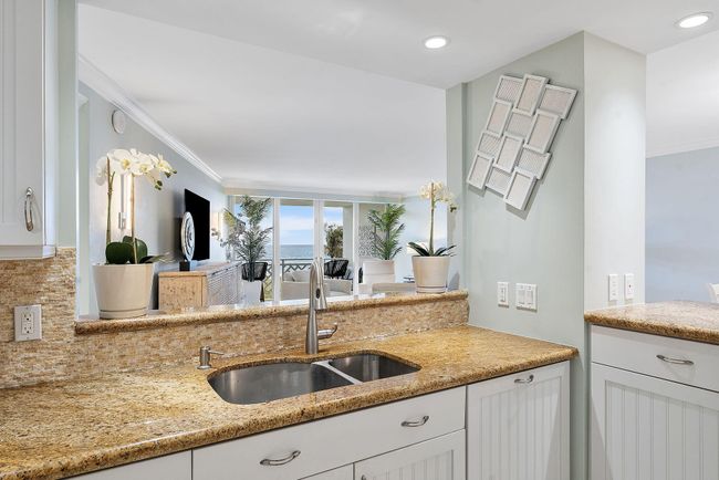 APT-301 - 1225 S Ocean Blvd, Condo with 2 bedrooms, 2 bathrooms and null parking in Delray Beach FL | Image 12
