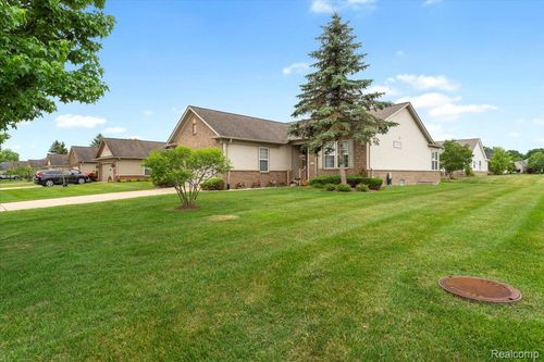 monroe-mi-24140 Charlevoix Street, Brownstown Charter Township, MI, 48134 | Card Image