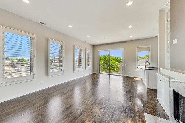 APT-3D - 1955 N Leavitt St, Condo with 2 bedrooms, 2 bathrooms and 1 parking in CHICAGO IL | Image 10