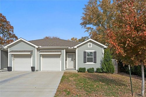 12894 93rd St, Lenexa, KS, 66215-3704 | Card Image