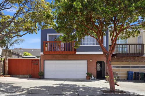 33 Vale St, Daly City, CA, 94014-2513 | Card Image