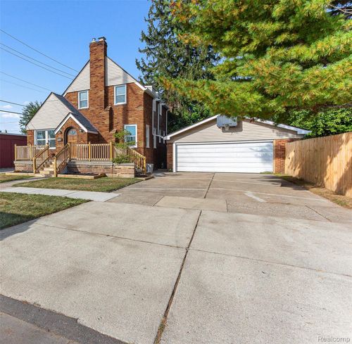 2824 11th St, Wyandotte, MI, 48192-4910 | Card Image