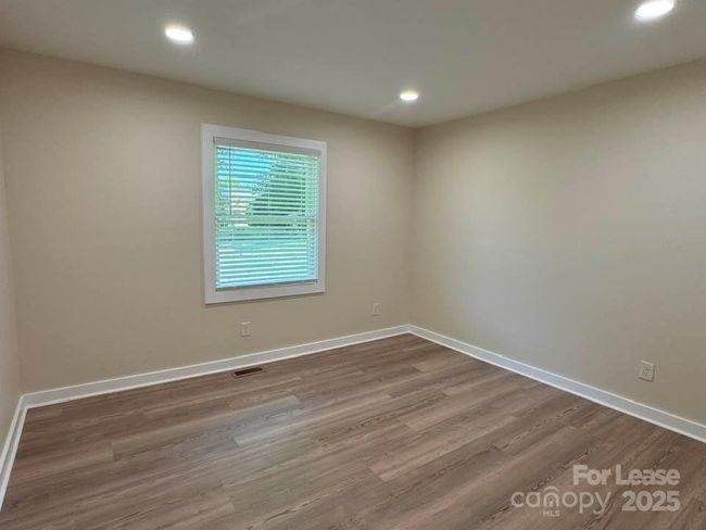 Primary Bedroom | Image 9