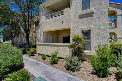 104 - 4819 S Torrey Pines Drive, Condo with 2 bedrooms, 2 bathrooms and null parking in Las Vegas NV | Image 3