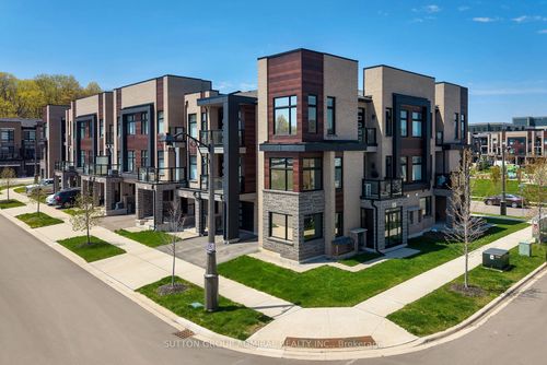 1264 Merton Rd, Oakville, ON, L6M5M1 | Card Image
