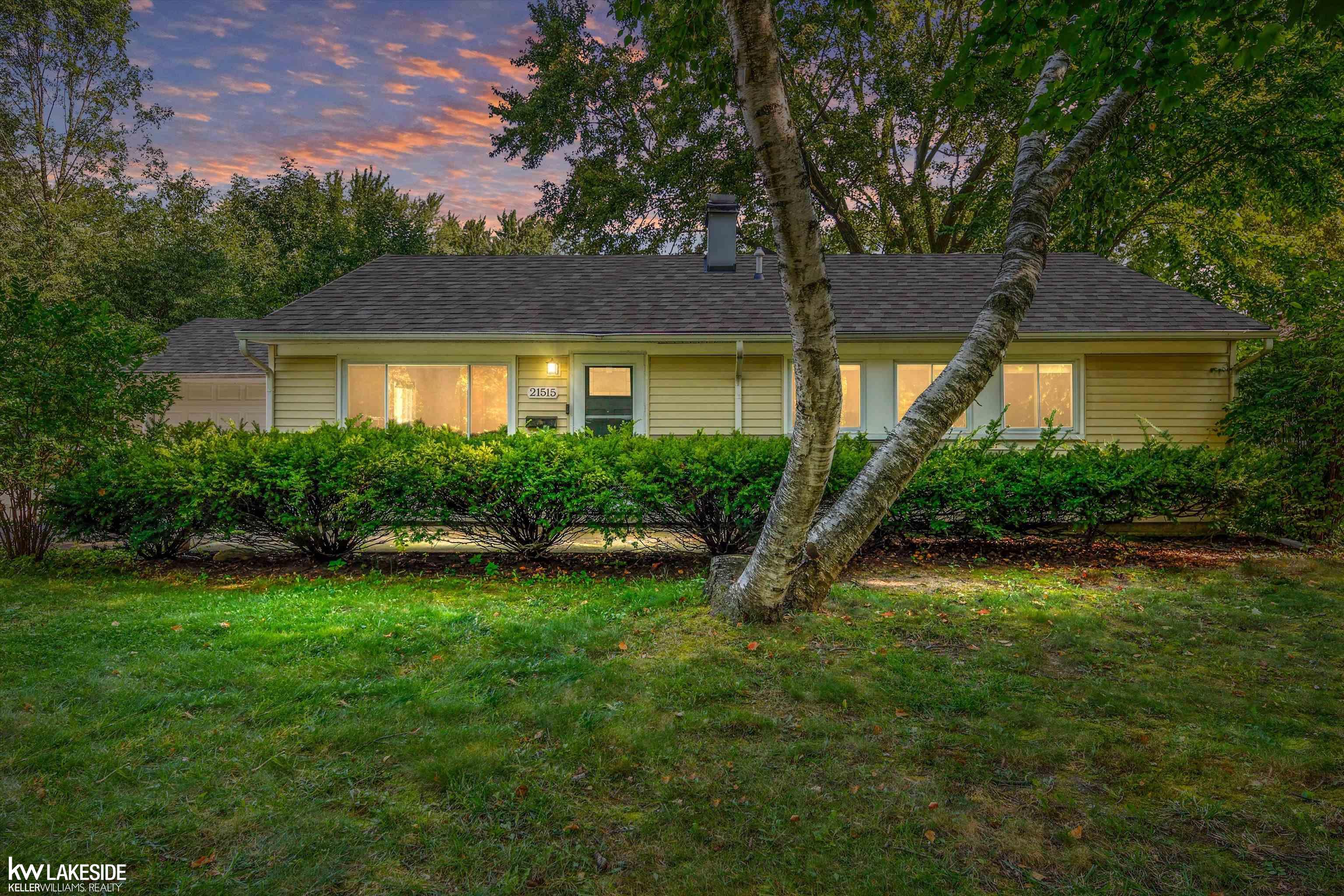 Wendell St, Clinton Township, MI 48036