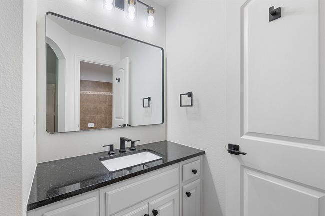 Bathroom with vanity | Image 37
