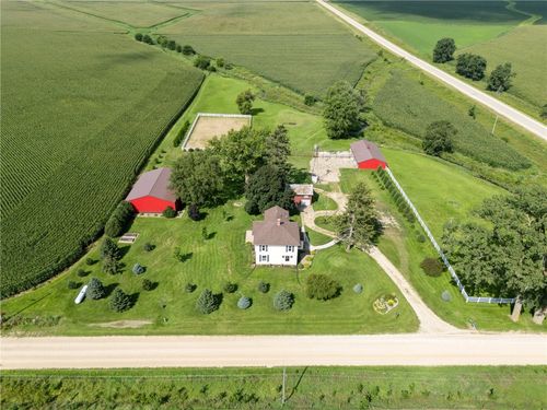 19979 200th Ave, Monticello, IA, 52310-7585 | Card Image