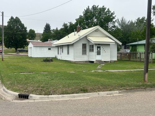 1702 Chouteau St, Fort Benton, MT, 59442-8920 | Card Image