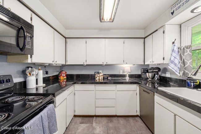 204 Sunrise Dr, House other with 4 bedrooms, 2 bathrooms and null parking in Pinehurst ID | Image 18
