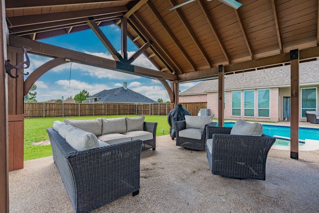 1005 Ruidoso Downs Dr, House other with 4 bedrooms, 2 bathrooms and null parking in Terrell TX | Image 28