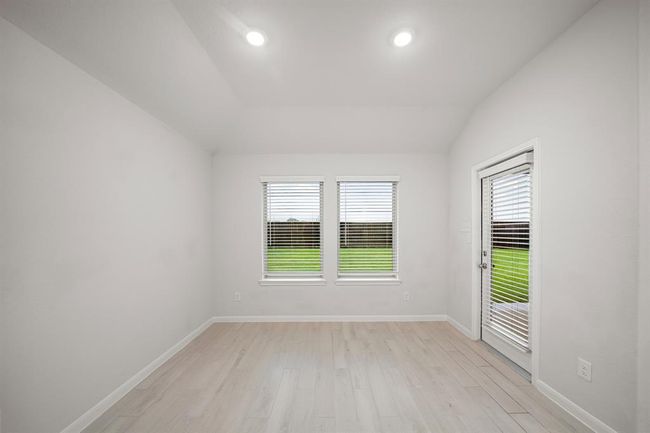 18810 Brookside Ridge Ln, House other with 3 bedrooms, 2 bathrooms and 2 parking in Manvel TX | Image 7