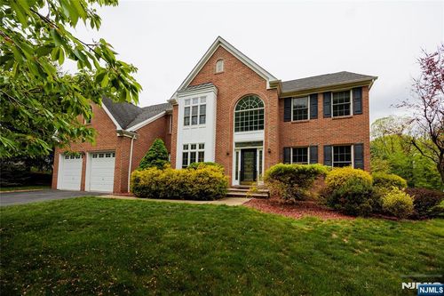 8 Overlook Dr, Riverdale, NJ, 07457-1025 | Card Image