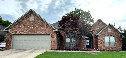 865 Cordoba Dr, Conway, AR, 72034-7595 | Card Image