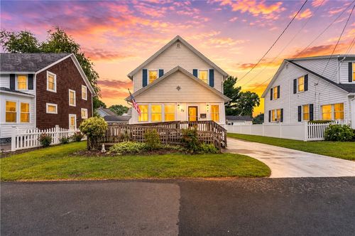 34 Kent Ave, East Providence, RI, 02914-3112 | Card Image