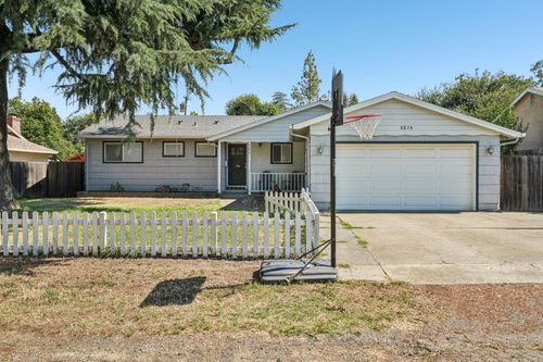 8878 Greenhalgh Lane, Orangevale, CA, 95662 | Card Image