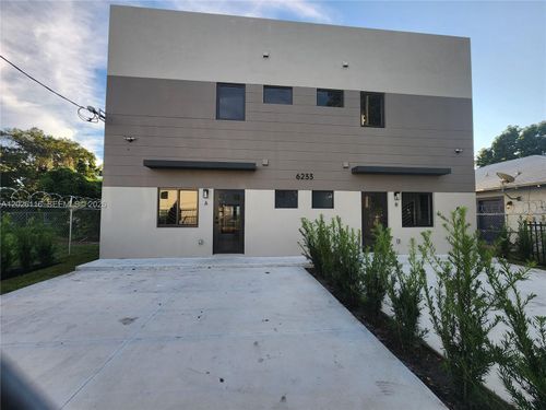 b-6233 Nw 20th Ave, Miami, FL, 33147-7813 | Card Image