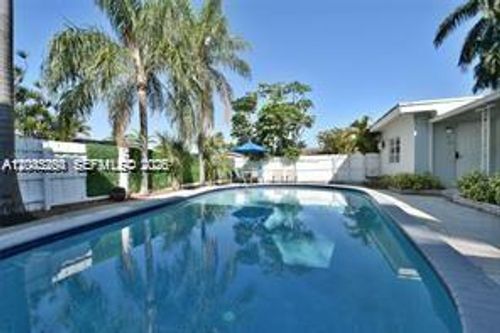 2-250 Se Park St, Dania Beach, FL, 33004-3766 | Card Image