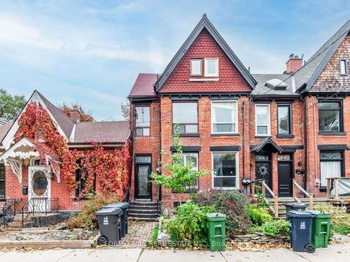 {{alt}} | Card Image