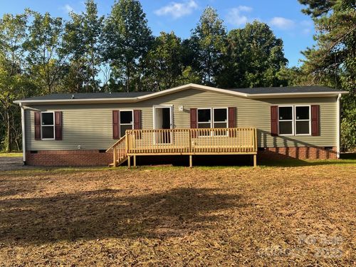 958 Pinnacle Church Rd, Nebo, NC, 28761-5755 | Card Image