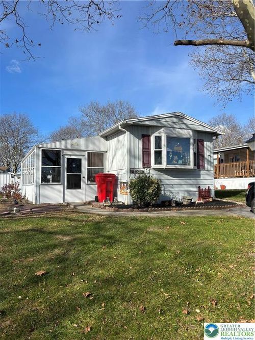 7 Springridge Rd, BATH, PA, 18014-2136 | Card Image