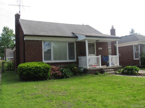 19927 Lochmoor St, Harper Woods, MI, 48225-1745 | Card Image
