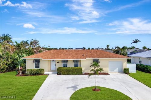 787 Apple Court, Marco Island, FL, 34145 | Card Image