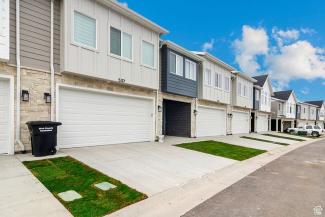 537 N Blue Lake St St, Townhouse with 3 bedrooms, 3 bathrooms and 4 parking in Garden City UT | Image 24