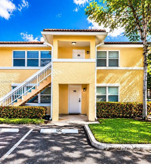13-c-10176 Twin Lakes Dr, Coral Springs, FL, 33071-5354 | Card Image