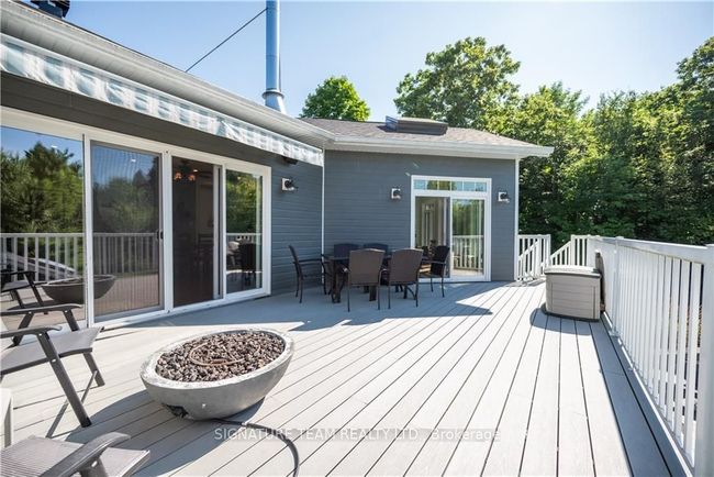 1555 Whitton Rd, House other with 3 bedrooms, 3 bathrooms and 6 parking in Horton ON | Image 9
