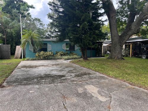 1045 Conant Ave, SAFETY HARBOR, FL, 34695-3204 | Card Image