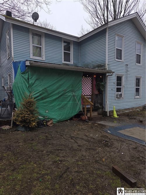 29 W 9th St, Jamestown, NY, 14701-3020 | Card Image