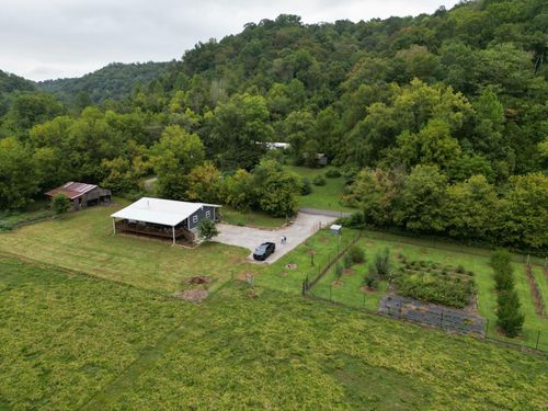 5930 Wet Mill Creek Rd, Celina, TN, 38551-5498 | Card Image