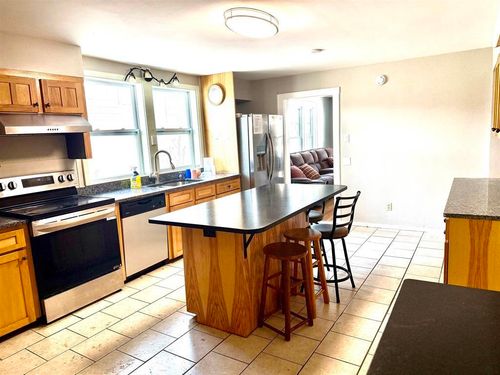 36 Spring St, Newport, NH, 03773-1829 | Card Image