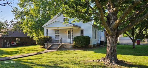 620 E Prairie Ln, Ash Grove, MO, 65604-9126 | Card Image