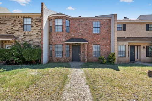 3220 Preston Dr, Midland, TX, 79707-5223 | Card Image