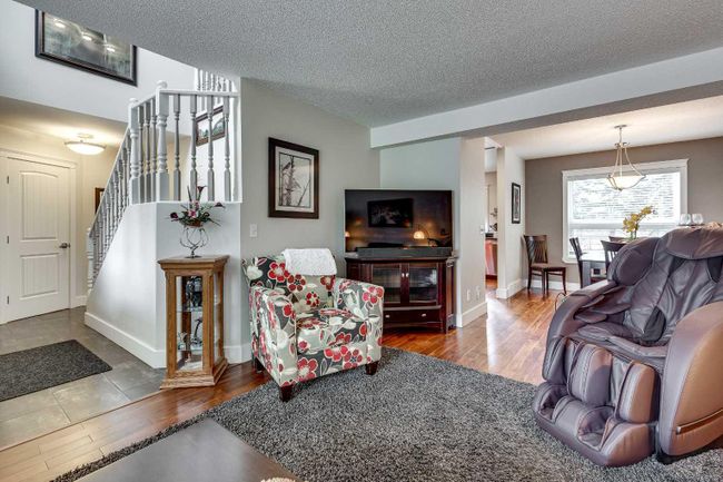 7 Dickens Lane, Home with 4 bedrooms, 3 bathrooms and 5 parking in Lacombe AB | Image 7