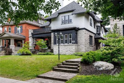 290 Clemow Ave, House other with 6 bedrooms, 3 bathrooms and 2 parking in Ottawa ON | Image 2