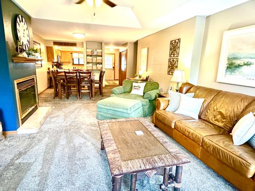 apt-1-189 Notch Ln, Branson West, MO, 65737-8975 | Card Image