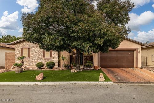 4680 Santa Luc St, Pahrump, NV, 89061-7040 | Card Image