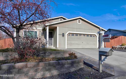 5559 Cornflower Ct, Sun Valley, NV, 89433-6513 | Card Image