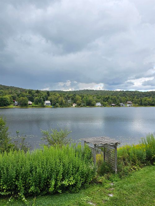 14 Crescent Ln, Woodford, VT, 05201-9479 | Card Image