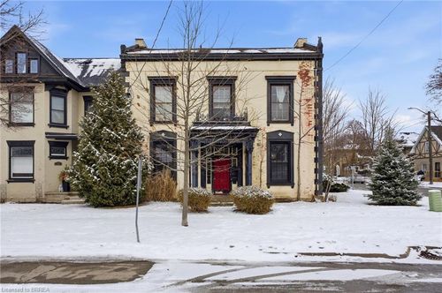 220 Nelson St, Brantford, ON, N3S4C1 | Card Image