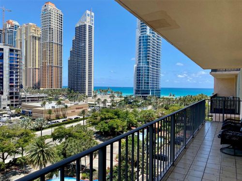 apt-912-210 174th St, Sunny Isles Beach, FL, 33160-3339 | Card Image